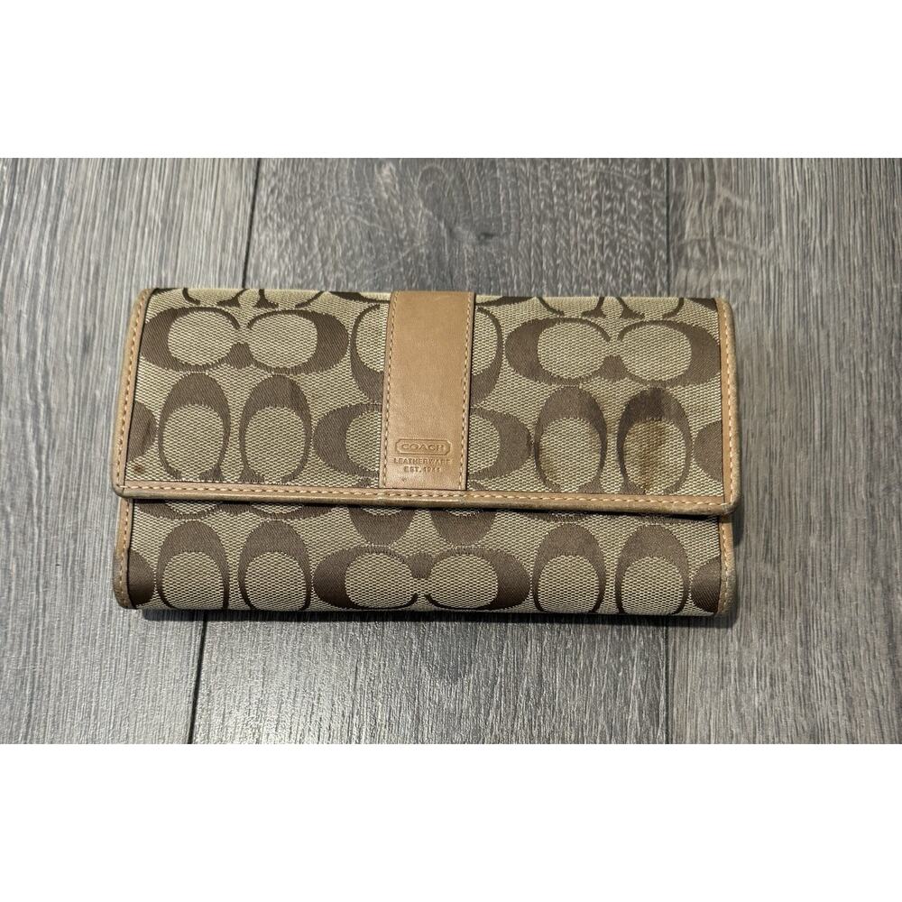Authentic Coach Womens Clutch Wallet In Signature Brown Pattern -Used